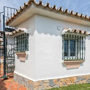Bungalow Sea View, Pool, Tennis, Beach 5min Walk Сasa de vacaciones